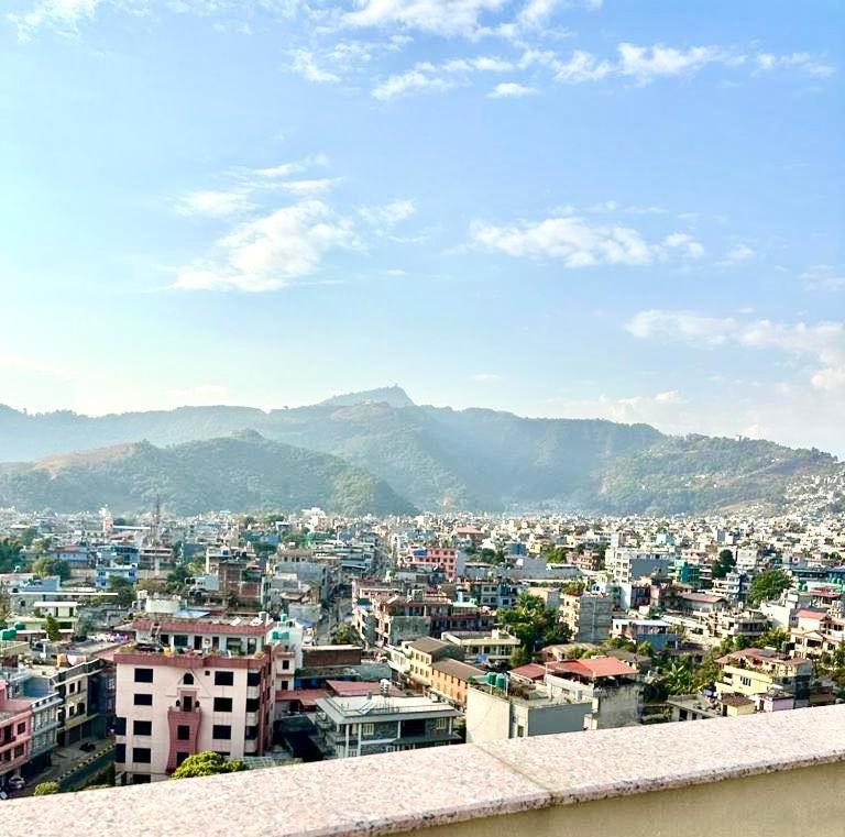 Penthouse 3 Bedroom Apartment With A Beautiful View Pokhara Exteriör bild