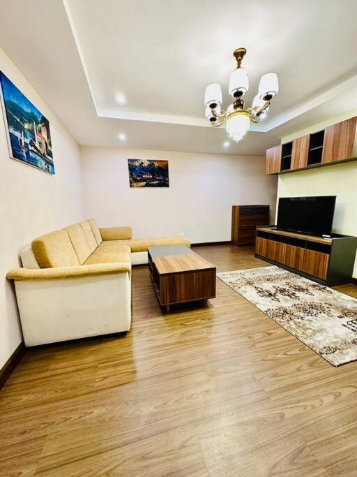 Penthouse 3 Bedroom Apartment With A Beautiful View Pokhara Exteriör bild