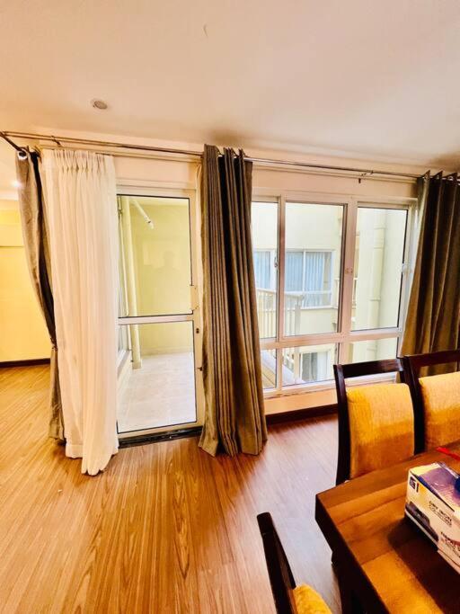 Penthouse 3 Bedroom Apartment With A Beautiful View Pokhara Exteriör bild