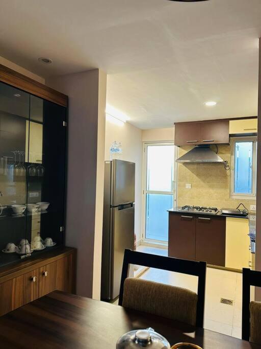 Penthouse 3 Bedroom Apartment With A Beautiful View Pokhara Exteriör bild